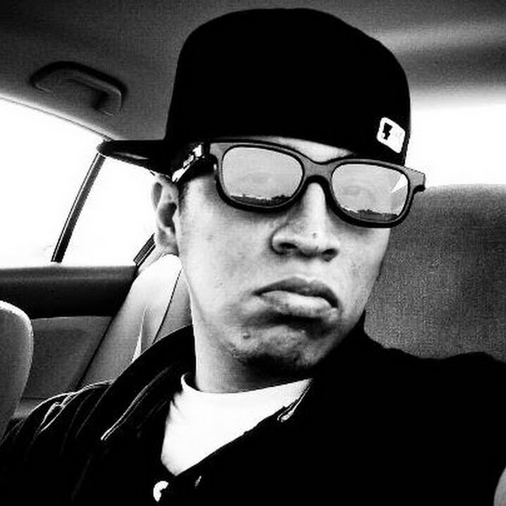 Meet your Posher, Ayo